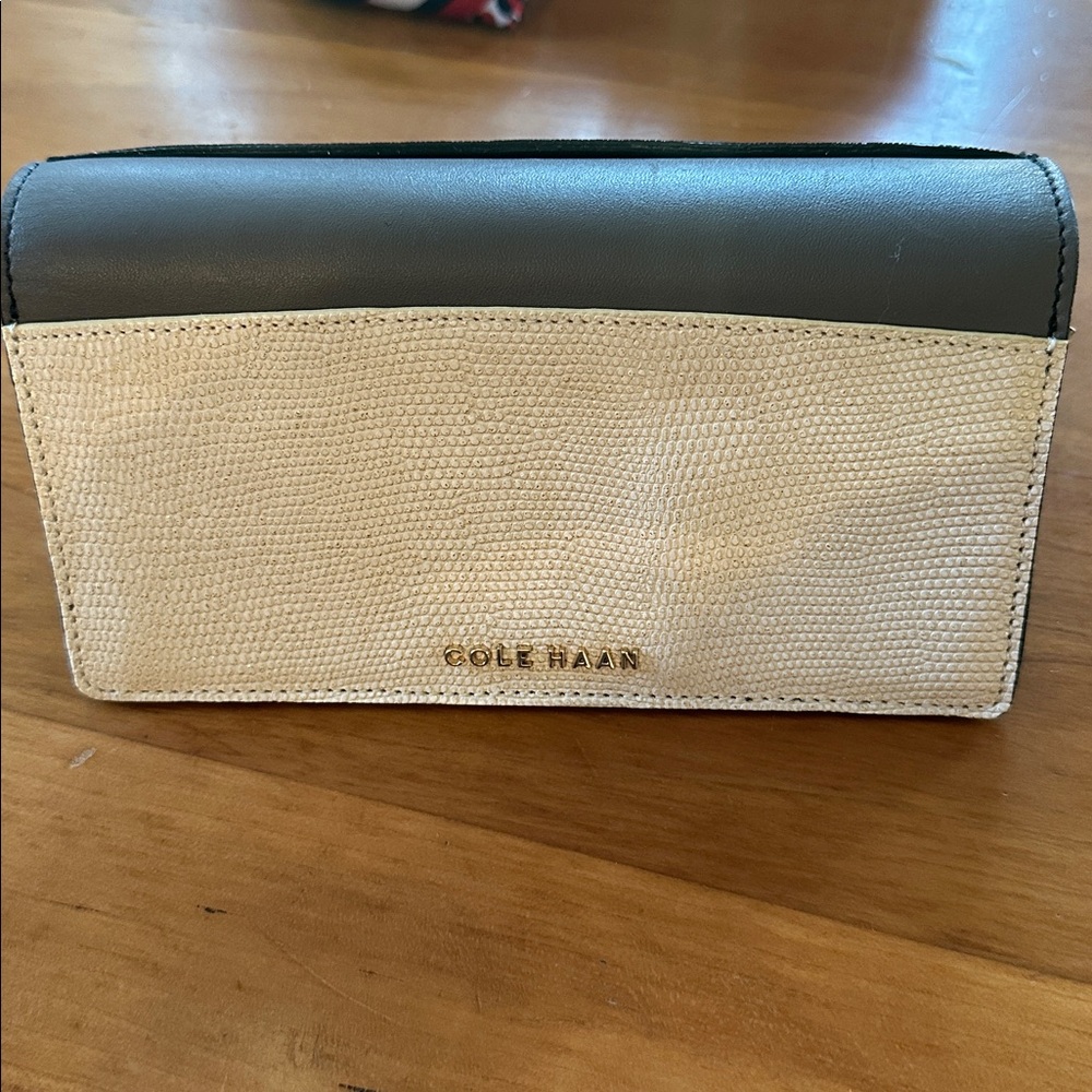 Cole Haan Two-Tone Cream and Gray Wallet